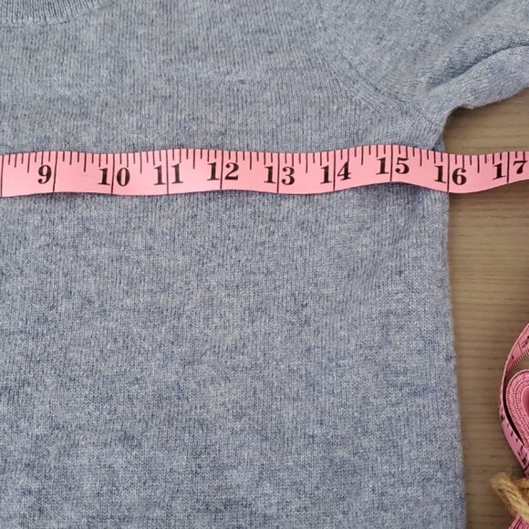 J. Crew 100% Cashmere Crew - Picture 4 of 6